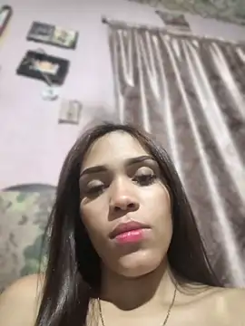 Snapshot of Cositarica_69 chatting on May 2026 05:47:01 AM Cositarica 69 online show from May 2026 05:47:01 AM