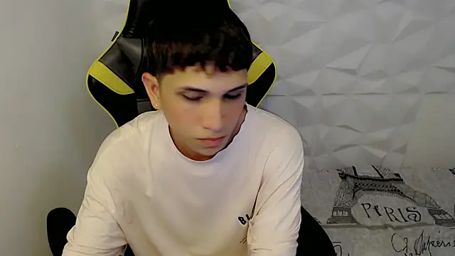 Brayan lopezz online show from January 2025 12:47:02 PM