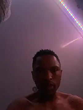 Snapshot of BlueIceCube chatting on January 2025 10:30:02 PM BlueIceCube online show from January 2025 10:30:02 PM