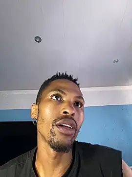 Snapshot of BlueIceCube chatting on January 2025 12:24:01 PM BlueIceCube online show from January 2025 12:24:01 PM