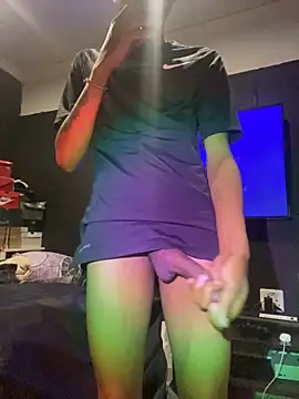 Snapshot of BlueIceCube chatting on October 2025 03:46:02 AM BlueIceCube online show from October 2025 03:46:02 AM