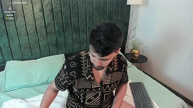 Edward max online show from March 2026 03:19:01 AM