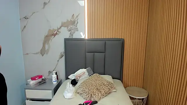 shelbystetson online show from January 2026 12:10:01 PM