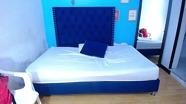 kinky redhead18 online show from September 2025 01:38:02 PM