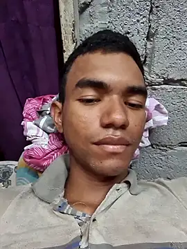 Snapshot of Reynold2608 chatting on November 2025 05:41:01 PM Reynold2608 online show from November 2025 05:41:01 PM