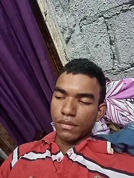 Reynold2608 online show from November 2025 03:45:01 PM