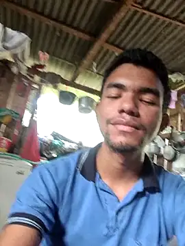 Reynold2608 online show from December 2025 08:13:02 PM