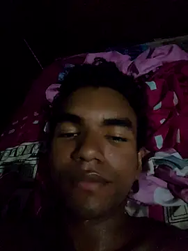 Reynold2608 online show from April 2026 02:51:02 AM