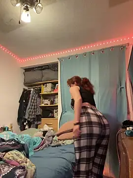 Nina-Chick777 online show from October 2025 06:02:02 AM