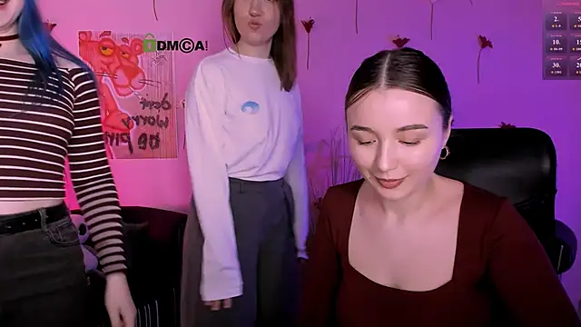 Snapshot of pure_radiance1 chatting on March 2026 10:06:01 AM pure radiance1 online show from March 2026 10:06:01 AM