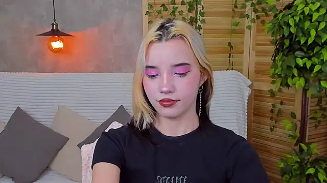 as1an girlfriend online show from January 2025 04:20:01 AM