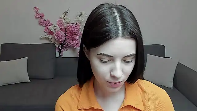 Anita Robby online show from December 2024 04:29:02 PM