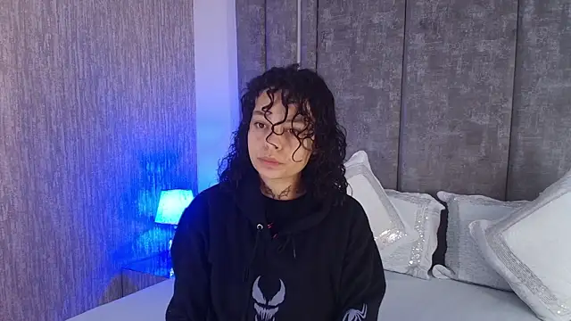 KatherineGomez online show from February 2026 01:03:01 AM