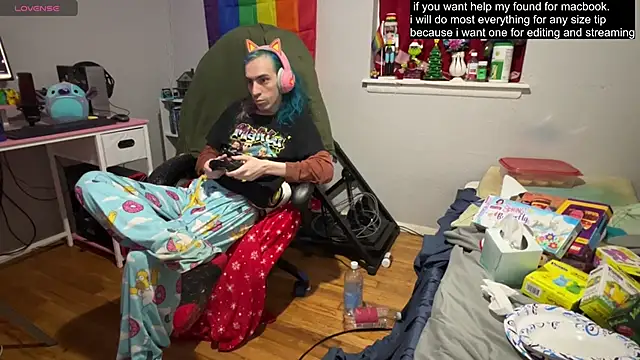 tallnerdyguy online show from March 2025 01:04:01 AM