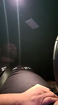 Strong Bear89 online show from December 2024 07:20:02 AM