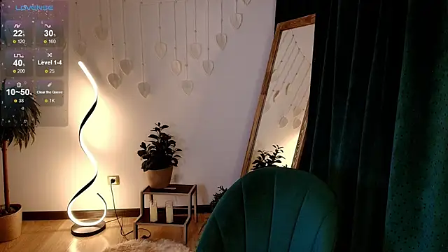 Snapshot of margeriTirell chatting on October 2025 02:42:02 AM margeriTirell online show from October 2025 02:42:02 AM