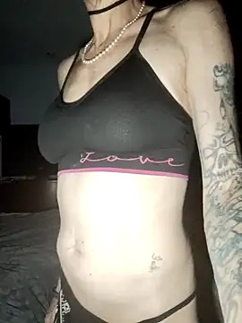 Snapshot of ivylee31 chatting on January 2025 12:33:01 AM ivylee31 online show from January 2025 12:33:01 AM