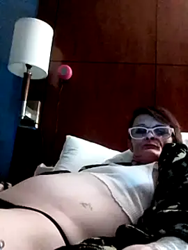 Snapshot of ivylee31 chatting on January 2025 07:15:01 AM ivylee31 online show from January 2025 07:15:01 AM