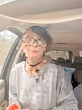 Snapshot of ivylee31 chatting on March 2025 08:52:02 PM ivylee31 online show from March 2025 08:52:02 PM