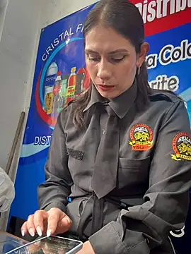 Alysson-- online show from November 2025 01:23:01 PM