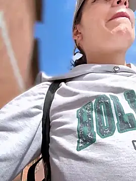 Alysson-- online show from April 2026 02:18:02 PM