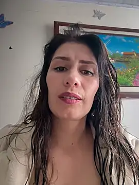 Alysson-- online show from April 2026 02:20:01 PM