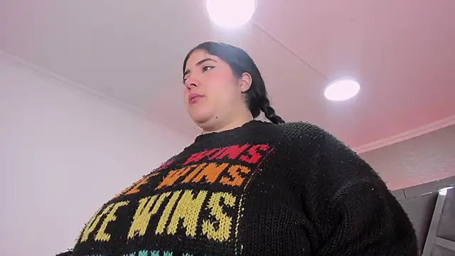 AmberiniHoffman online show from February 2025 11:40:02 AM