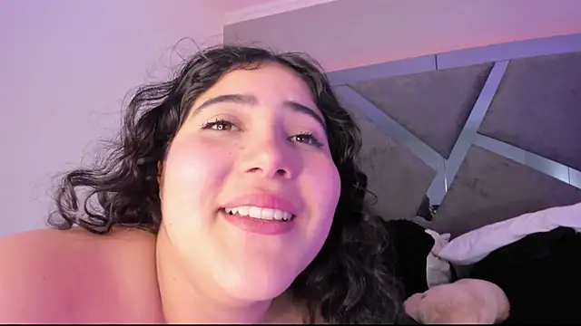 AmberiniHoffman online show from February 2025 06:13:02 PM