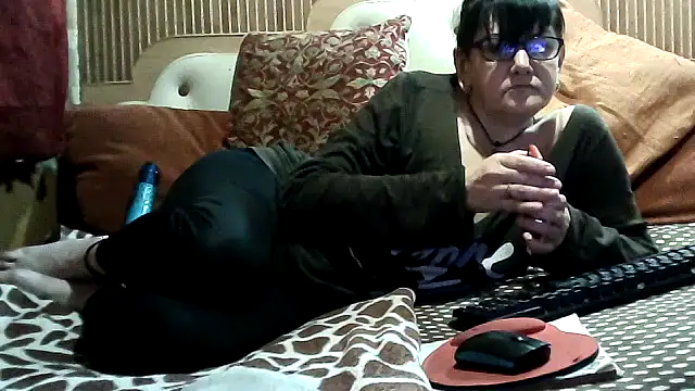 Snapshot of AlanaLaDream chatting on June 2026 12:43:02 AM AlanaLaDream online show from June 2026 12:43:02 AM