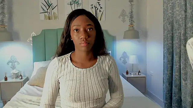 Khenta Michells online show from February 2025 09:49:01 AM