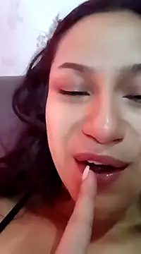 yummi  priv online show from January 2025 12:47:01 AM