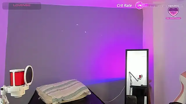 gwen ashly online show from February 2025 09:58:01 PM