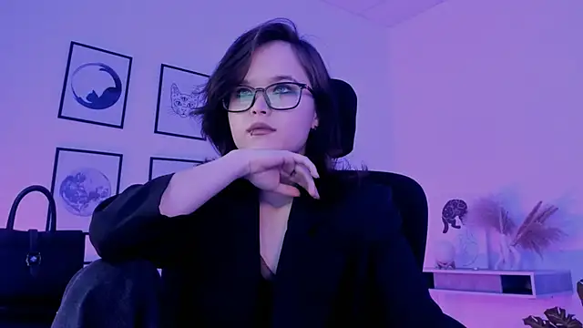 Elainebeness online show from December 2024 07:37:02 PM