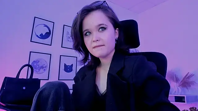 Elainebeness online show from December 2024 01:59:02 AM