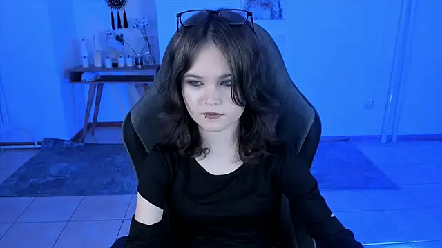 Elainebeness online show from December 2024 09:41:02 PM