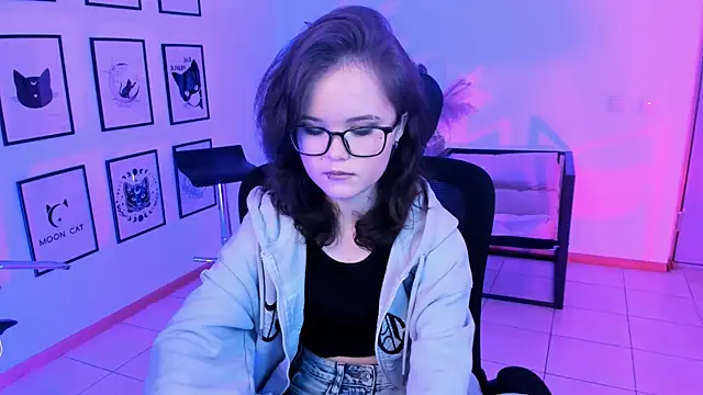 Elainebeness online show from January 2025 07:18:01 PM