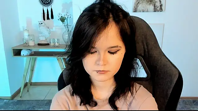 Elainebeness online show from February 2025 10:50:02 PM