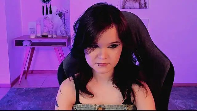 Elainebeness online show from March 2025 10:56:01 PM