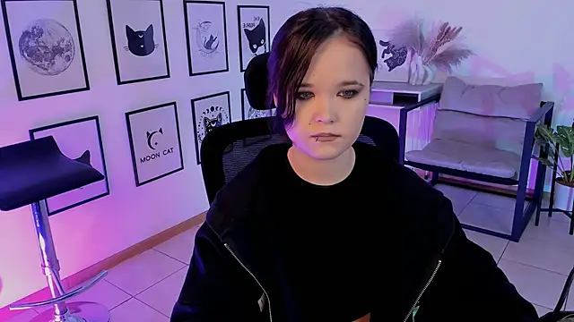 Elainebeness online show from March 2025 07:27:02 PM