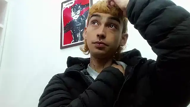 Snapshot of ttimy_x_boy chatting on February 2026 03:25:02 AM ttimy x boy online show from February 2026 03:25:02 AM