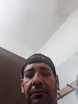 Snapshot of Gostozim7 chatting on November 2025 10:04:02 PM Gostozim7 online show from November 2025 10:04:02 PM