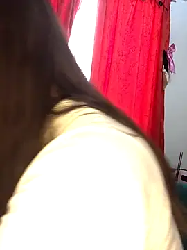 Miss oliviaa online show from November 2025 01:44:01 PM