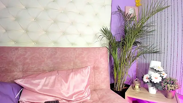 emaa lambert online show from March 2025 01:42:02 AM