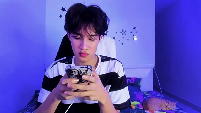 Johhan  Lee online show from December 2025 03:36:01 AM