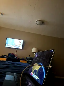 TSfem online show from December 2024 09:13:01 AM