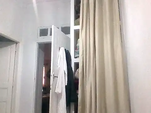 Snapshot of roland_alex1 chatting on January 2026 03:16:02 PM roland alex1 online show from January 2026 03:16:02 PM