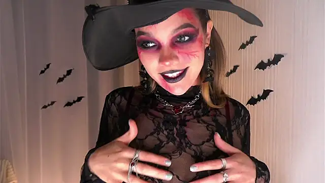 VeronaAppleberry online show from October 2025 11:16:01 AM