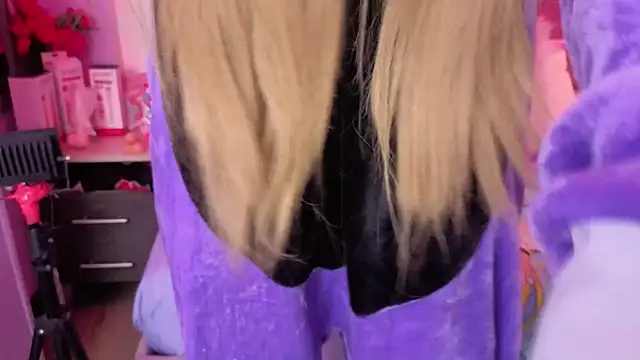 lauren evans96 online show from March 2026 03:45:02 AM