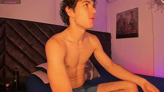 Luca ferrer  online show from December 2024 05:16:02 AM