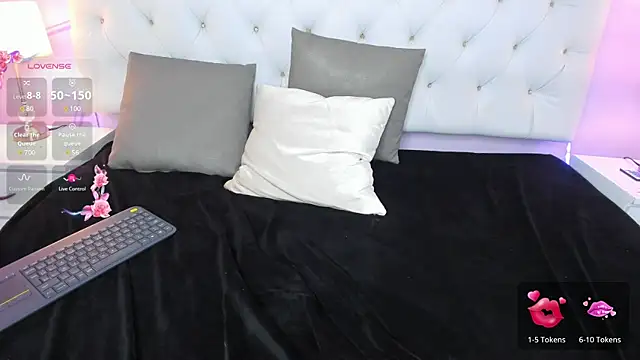 Nicol Betancur online show from February 2025 07:37:01 AM